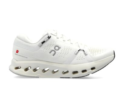 On cloudSurfer 2 Ivory Ivory