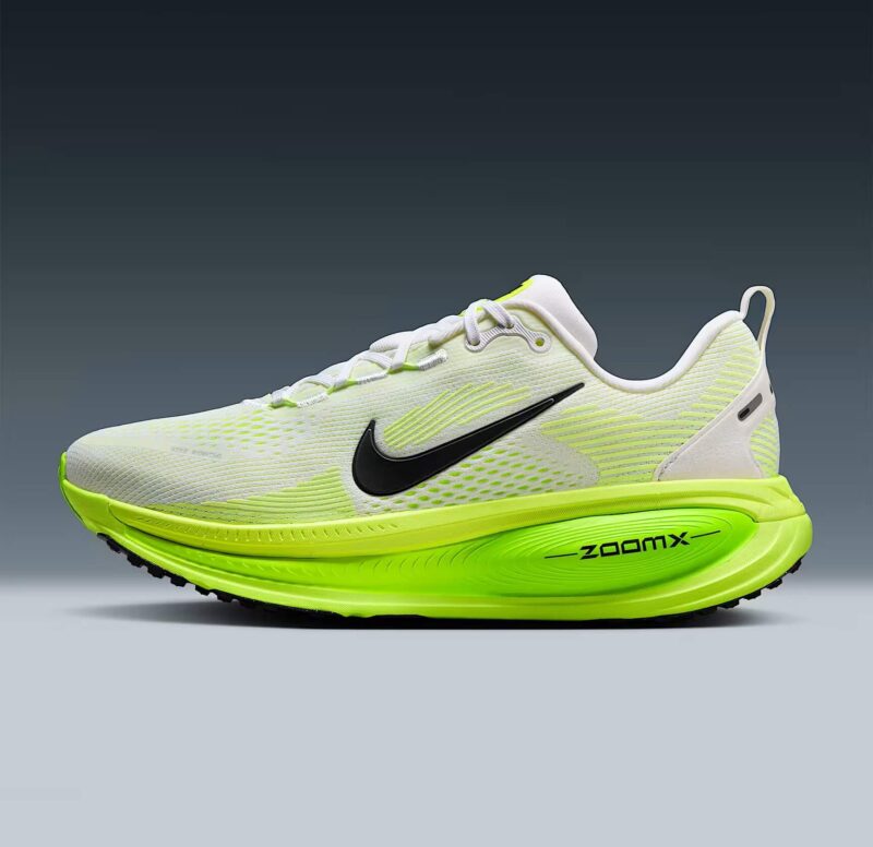 NIKE VOMERO 18 - WOMEN
